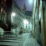Large & Bright Apartment, Central Paris, Montmartre-Opera, Picturesque Rue Des Martyrs