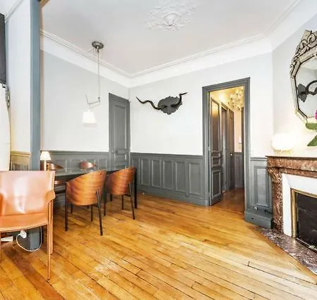 Large&bright Apartment, Paris, Montmartre-opéra, Picturesque Rue Des Martyrs Hotel