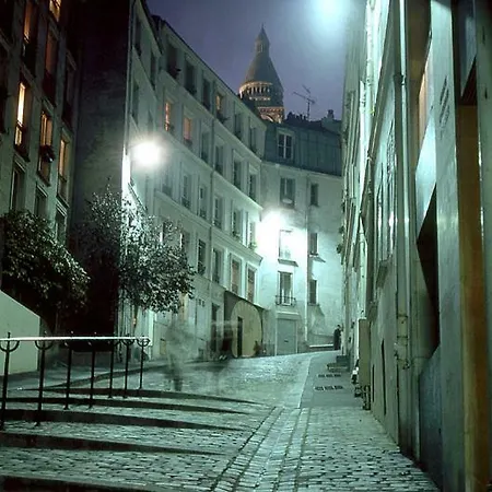 Large&bright Apartment, Paris, Montmartre-opéra, Picturesque Rue Des Martyrs Hotel