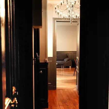 Large&bright Apartment, Paris, Montmartre-opéra, Picturesque Rue Des Martyrs Parigi