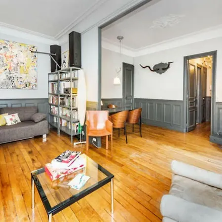 Large&bright Apartment, Paris, Montmartre-opéra, Picturesque Rue Des Martyrs Hotel